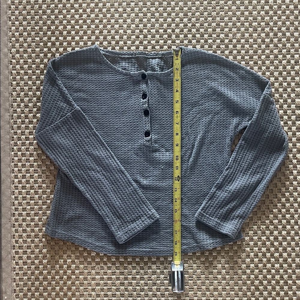 Waffle Knit Henley Top in Heathered Gray